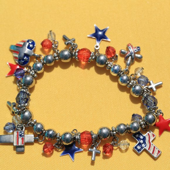 4th of July Bracelet with Crosses, Stars & Beads - Picture 2 of 6